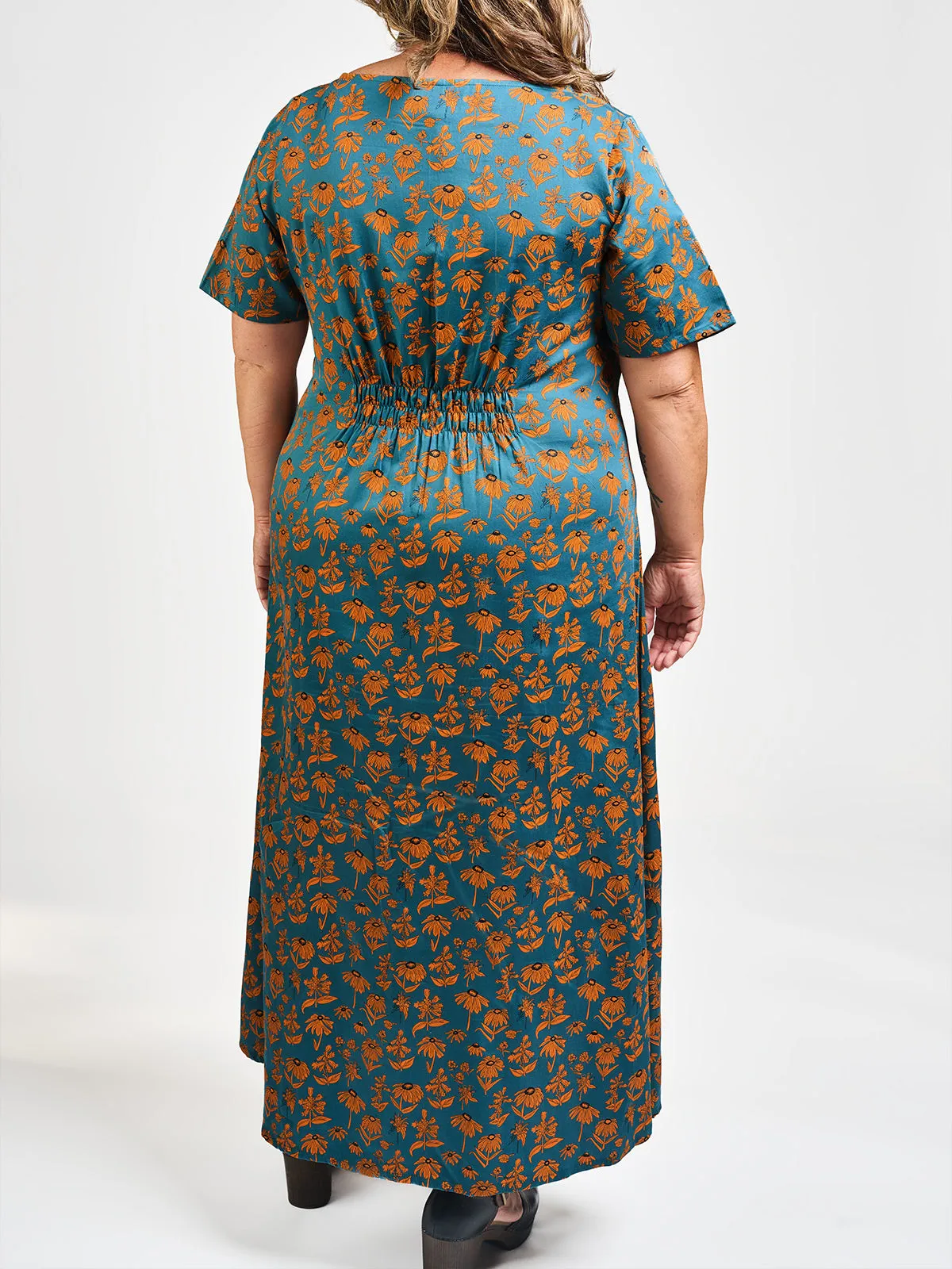 Artsy Traveler Plus Size Midi Dress - Teal Floral