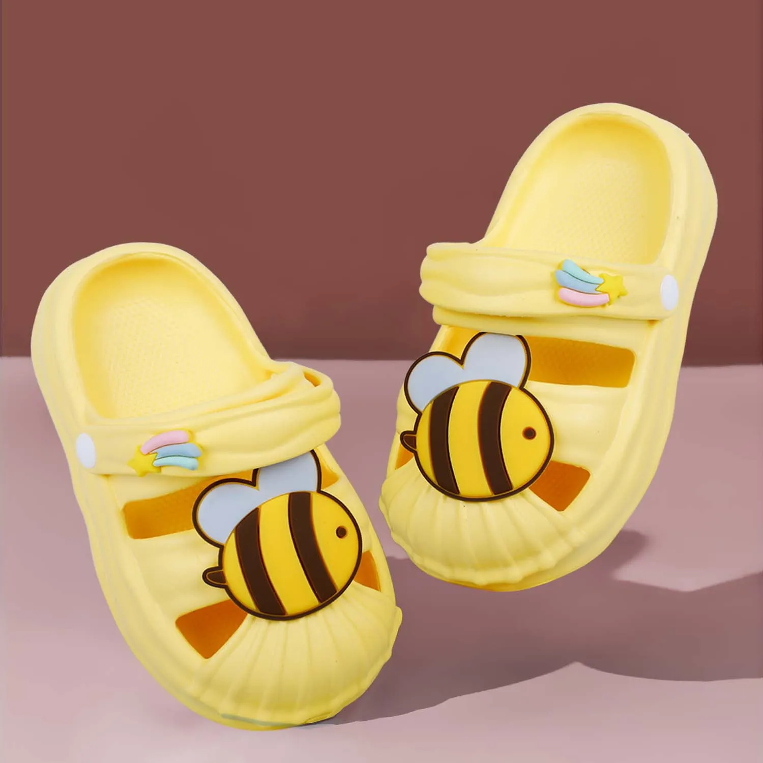 Baby Moo Buzzing Bee Applique Waterproof Anti-Skid Sling Back Clogs - Yellow