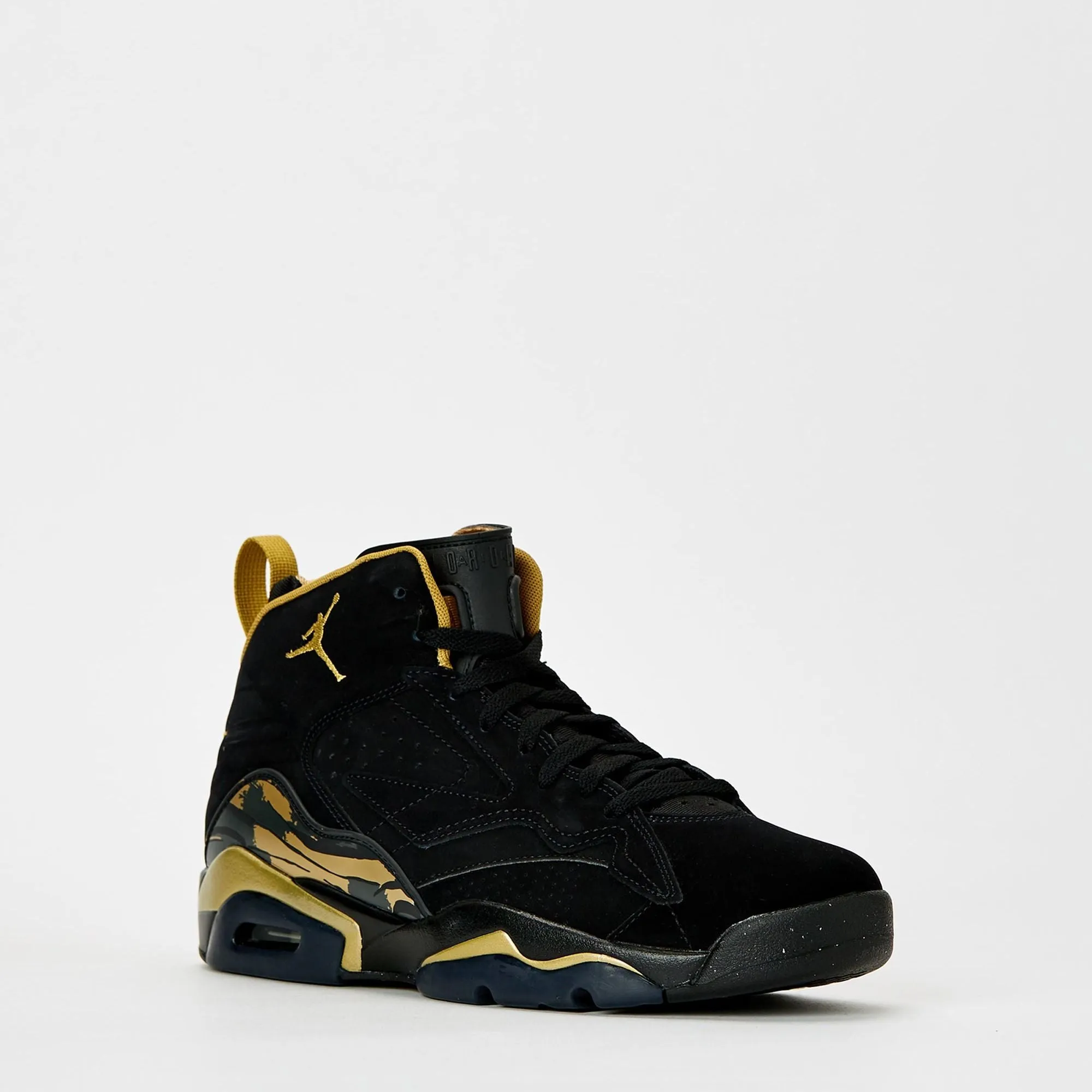 Nike Men's Jordan MVP Shoes - Black / Metallic Gold